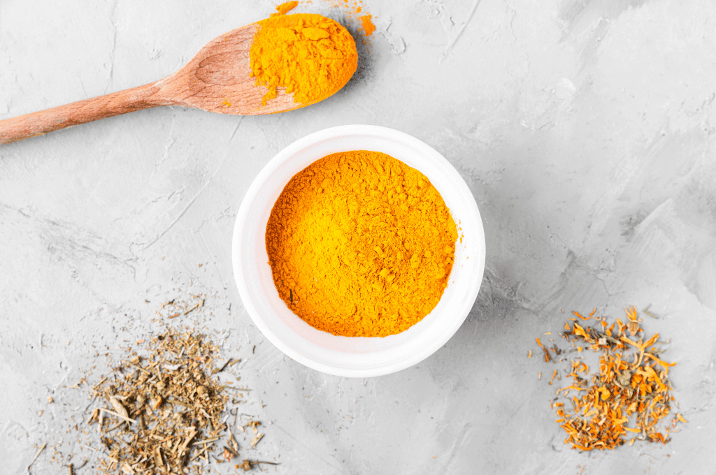 Turmeric latte un antioxidant puternic care combate radicalii liberi