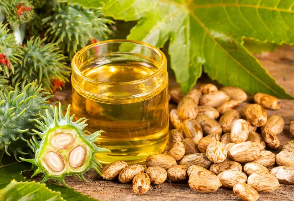 Uleiul de ricin, befenic pentru par, gene si barba