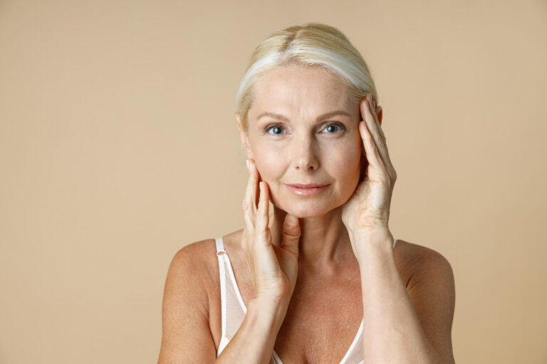 Colagen si retinol ten matur